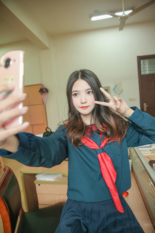 丰满的邻居